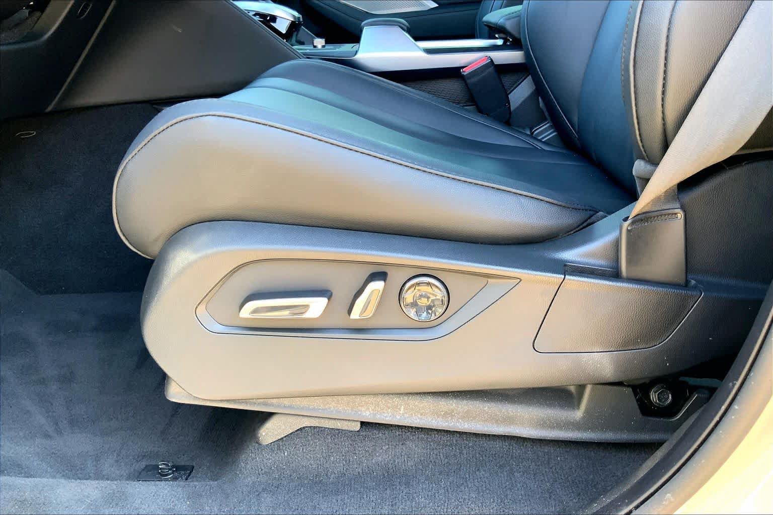 Used 2024 Acura MDX FWD image 34