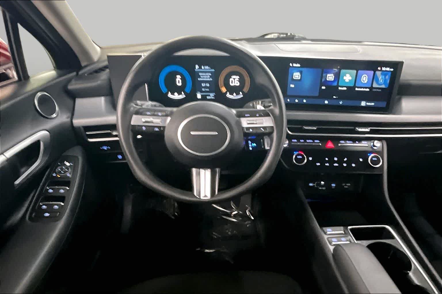 Used 2025 Hyundai Sonata SEL FWD image 6