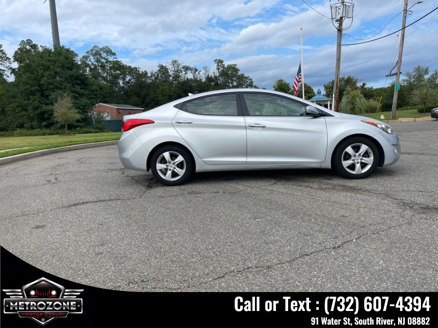 Used 2013 Hyundai Elantra GLS w/ Preferred Pkg FWD image 9