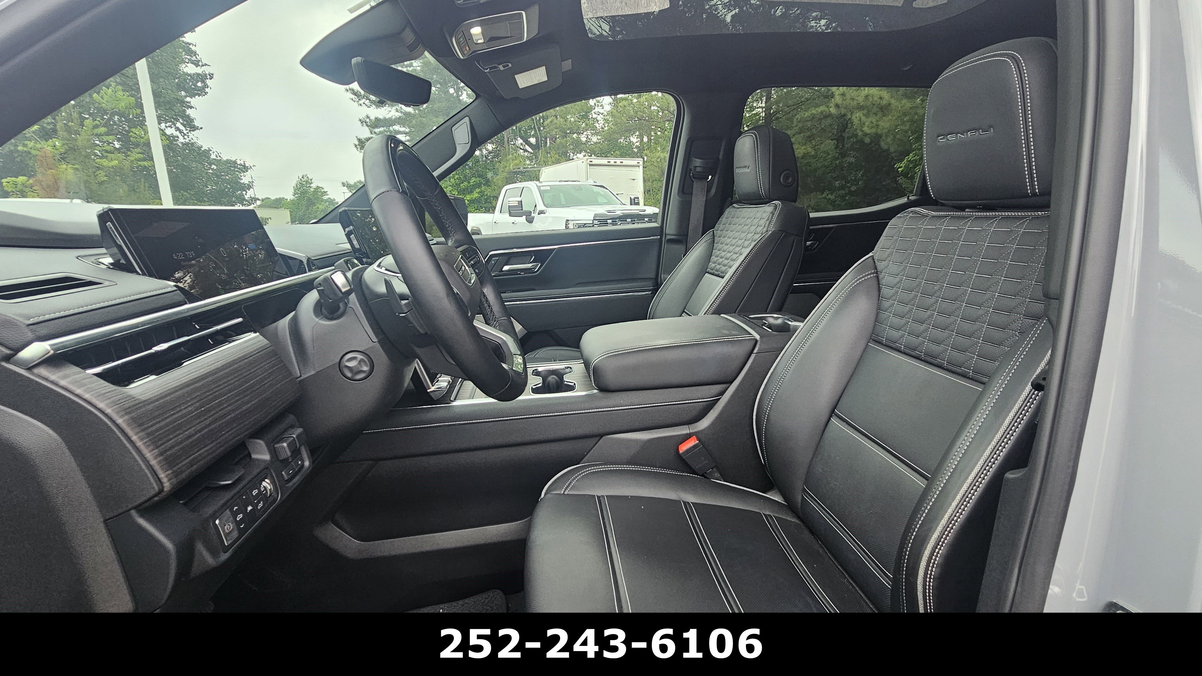 Used 2024 GMC Sierra EV Denali AWD/4WD image 9