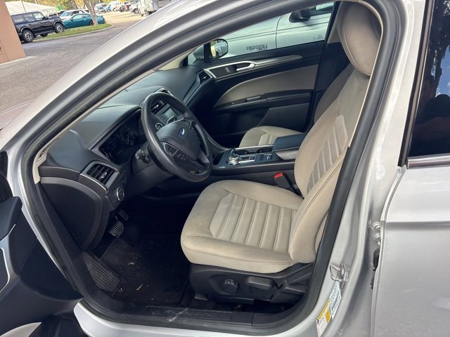 Used 2019 Ford Fusion S image 11