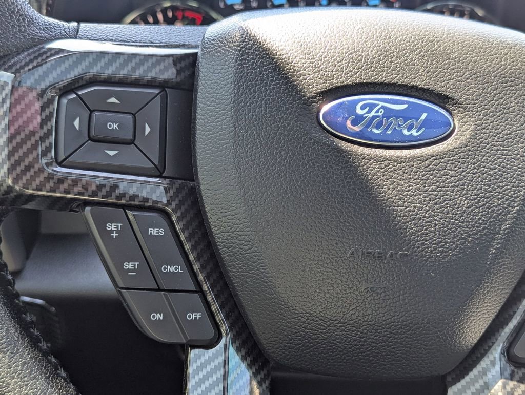 Used 2016 Ford F150 Lariat w/ Equipment Group 502A Luxury AWD/4WD image 14