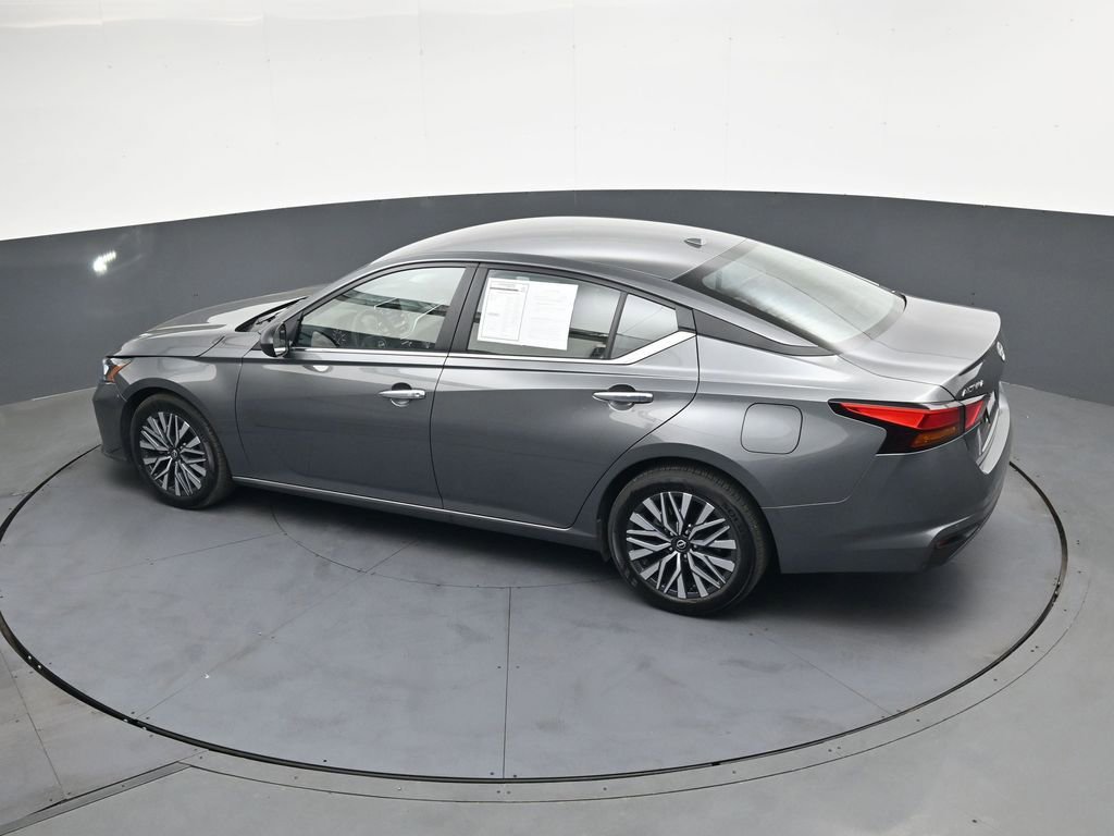 Used 2025 Nissan Altima 2.5 SV image 33