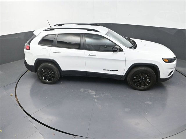 Used 2023 Jeep Cherokee Altitude Lux image 25