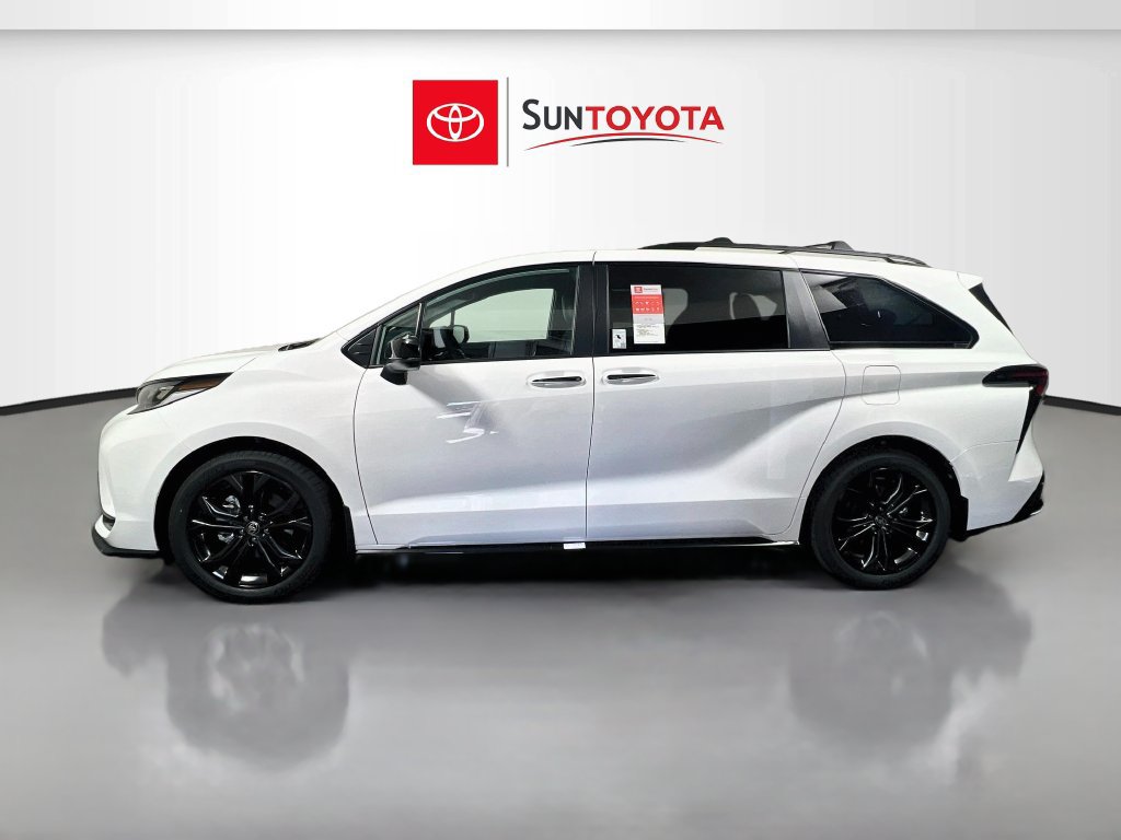 New 2026 Toyota Sienna XSE FWD image 6