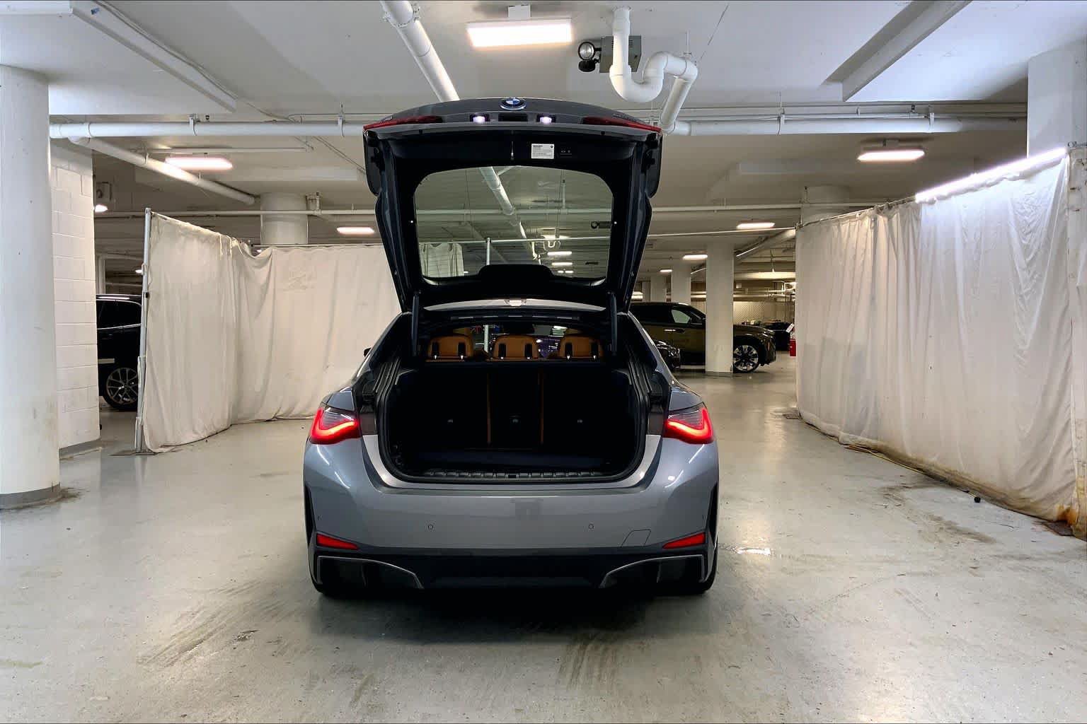 Used 2023 BMW i4 eDrive40 RWD image 34