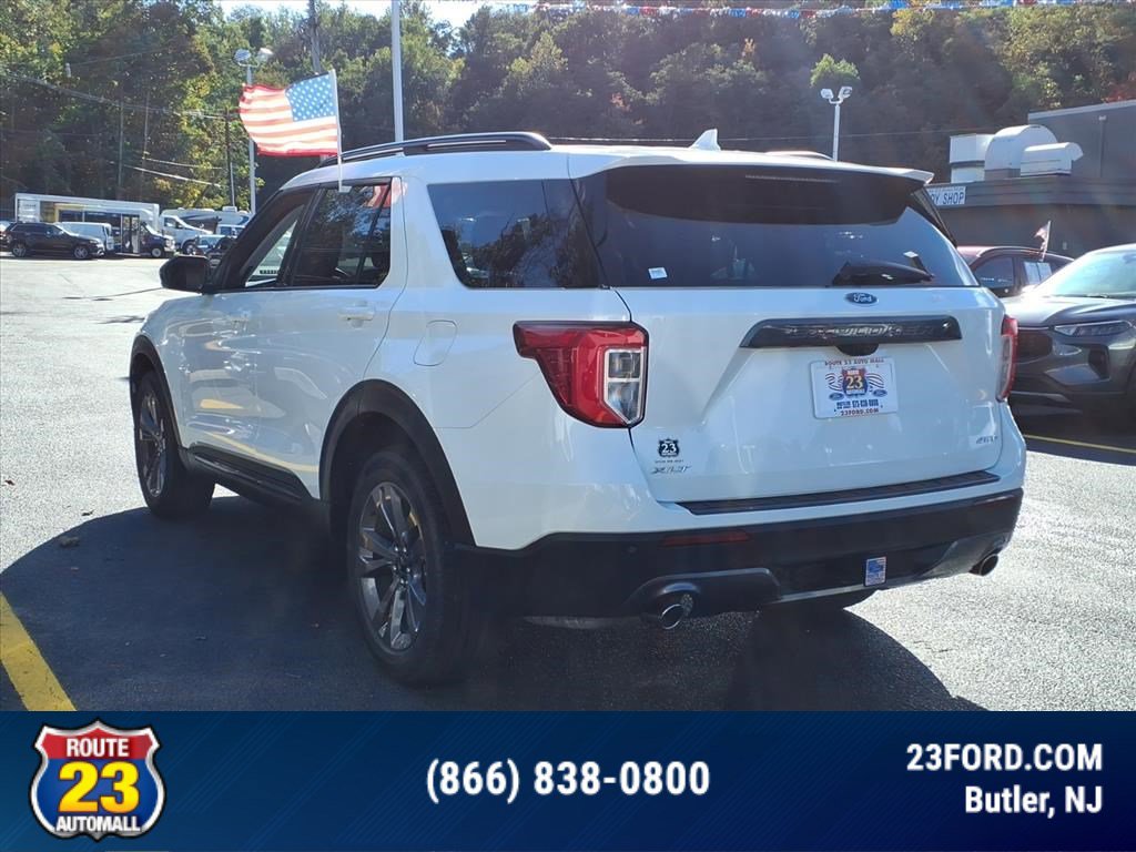 Certified 2022 Ford Explorer XLT w/ Equipment Group 202A image 5