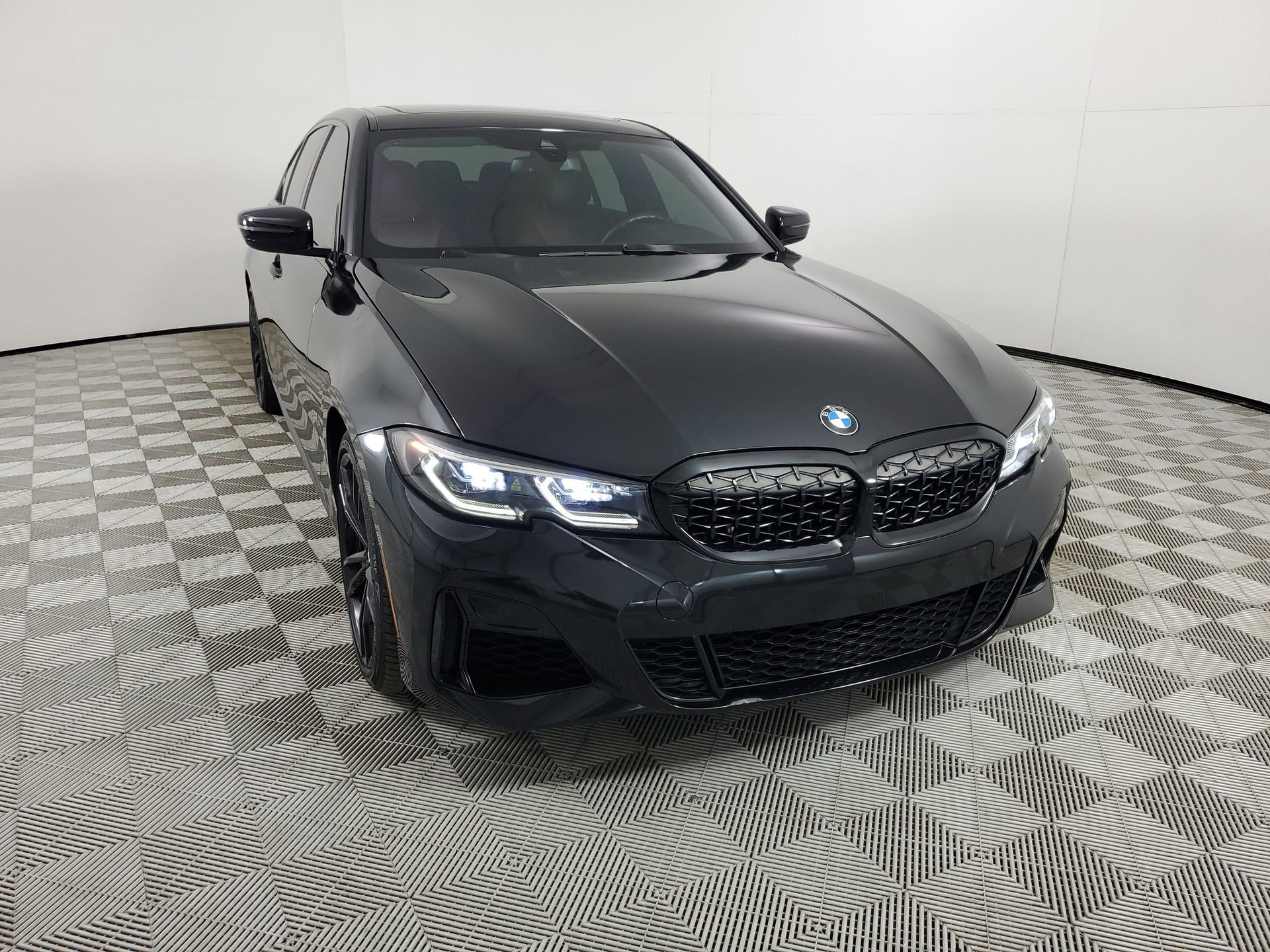 Used 2022 BMW M340i xDrive image 2