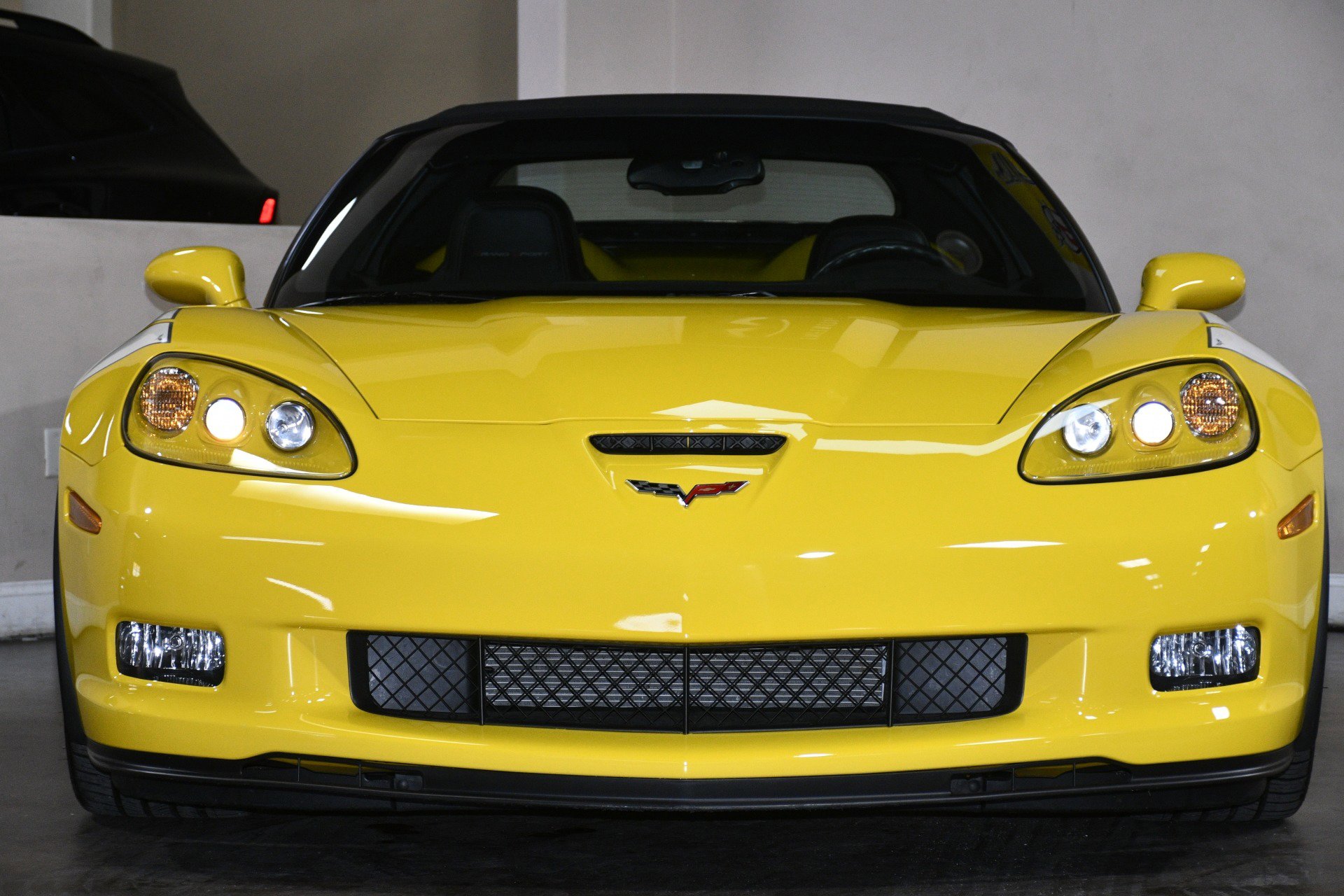Used 2011 Chevrolet Corvette Grand Sport w/ Preferred Equipment Group image 1