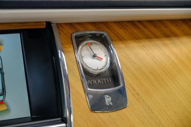 Used 2017 Rolls-Royce Wraith RWD image 40