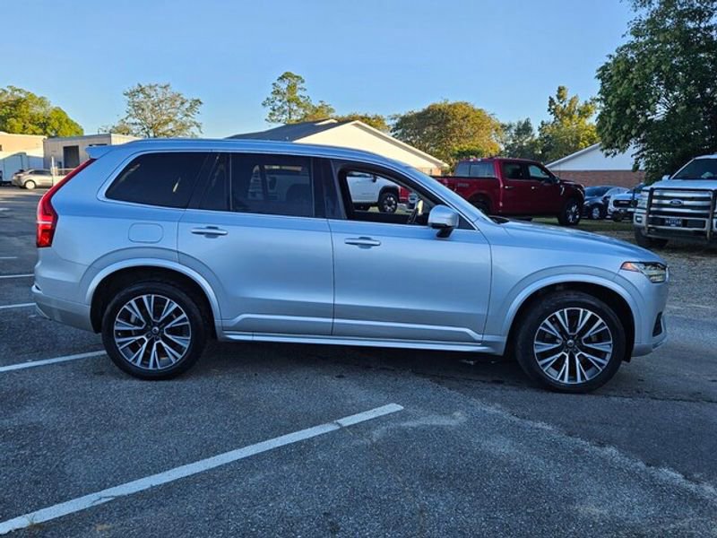 Used 2020 Volvo XC90 T5 Momentum image 16