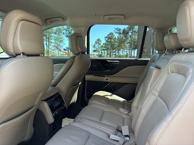 Used 2020 Lincoln Aviator Reserve w/ Elements Package Plus AWD/4WD image 22