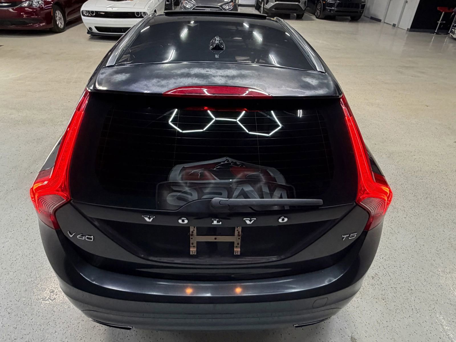 Used 2015 Volvo V60 T5 Premier Plus image 12