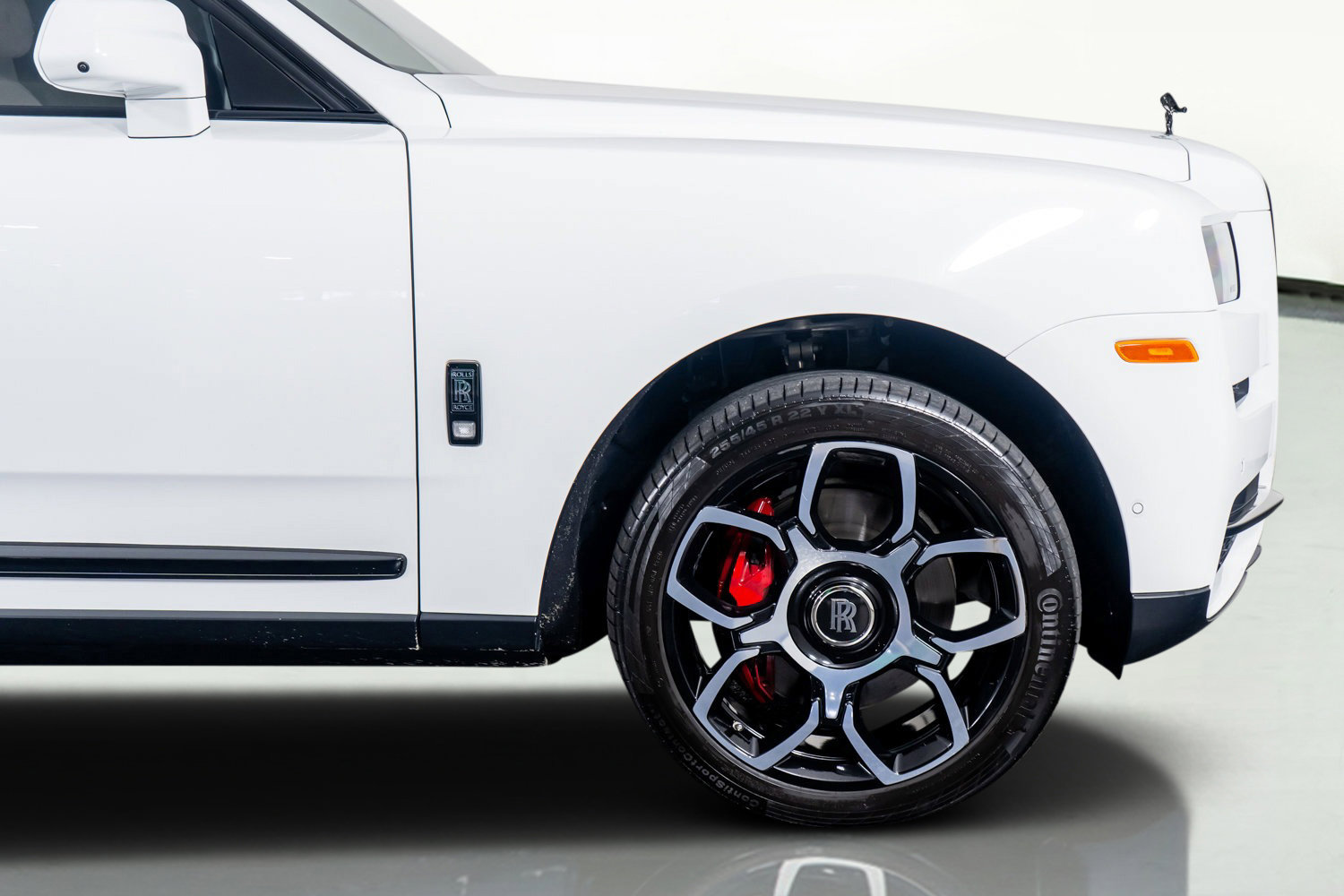 Used 2023 Rolls-Royce Cullinan Black Badge image 60