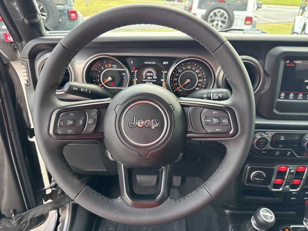 Used 2023 Jeep Gladiator Overland AWD/4WD image 46