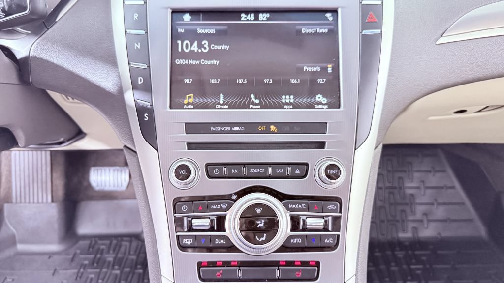 Used 2018 Lincoln MKZ Premiere AWD/4WD image 15