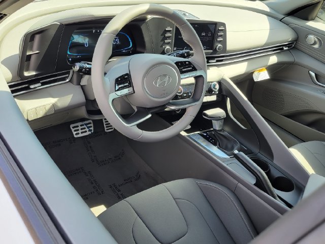 New 2026 Hyundai Elantra Sport FWD image 3