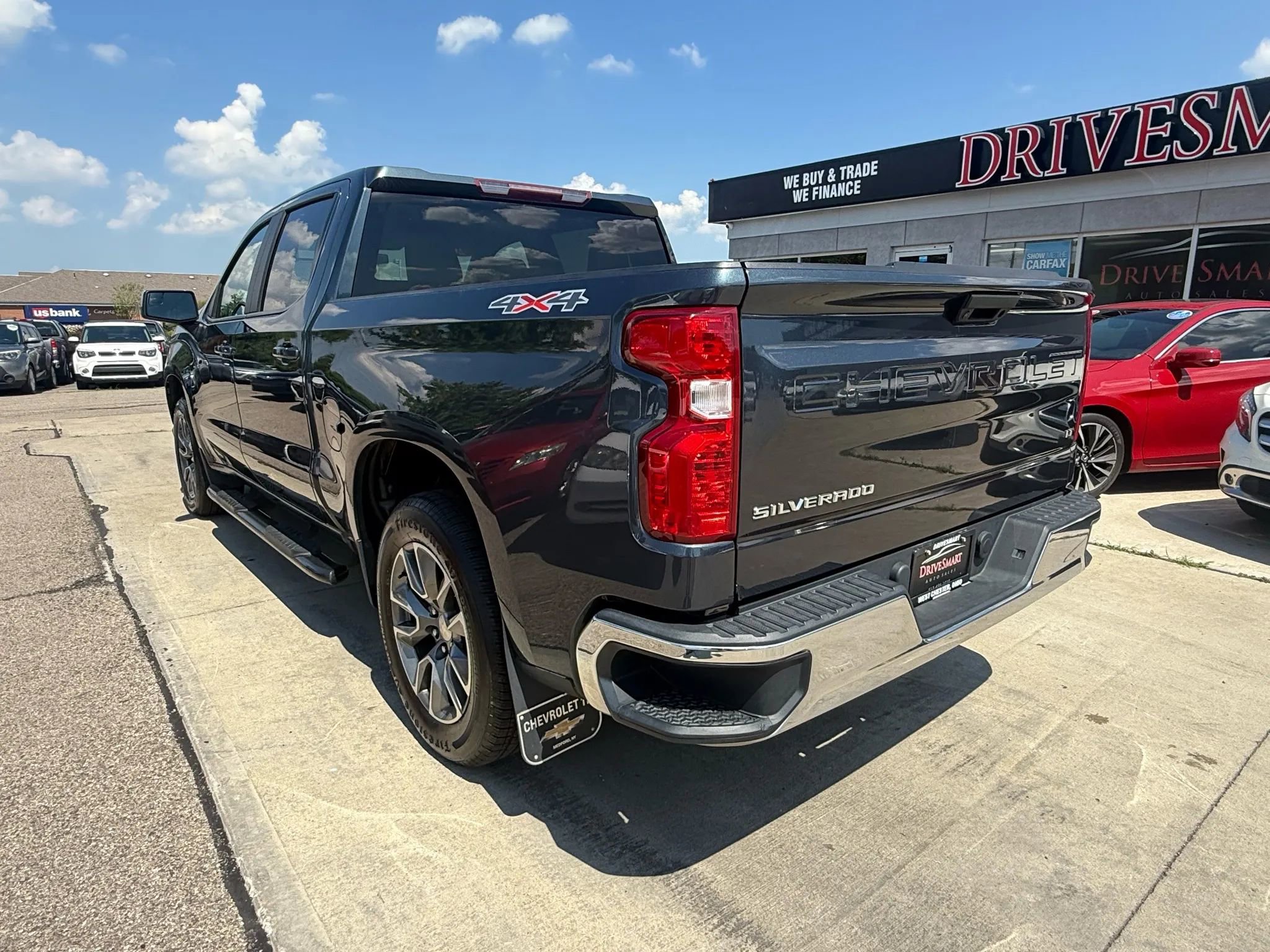 Used 2020 Chevrolet Silverado 1500 LT image 4
