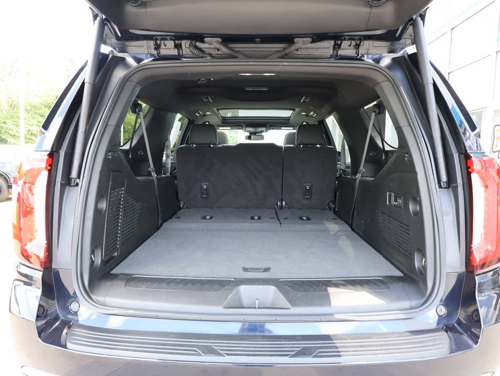 Used 2023 GMC Yukon XL SLT w/ SLT Luxury Package AWD/4WD image 37