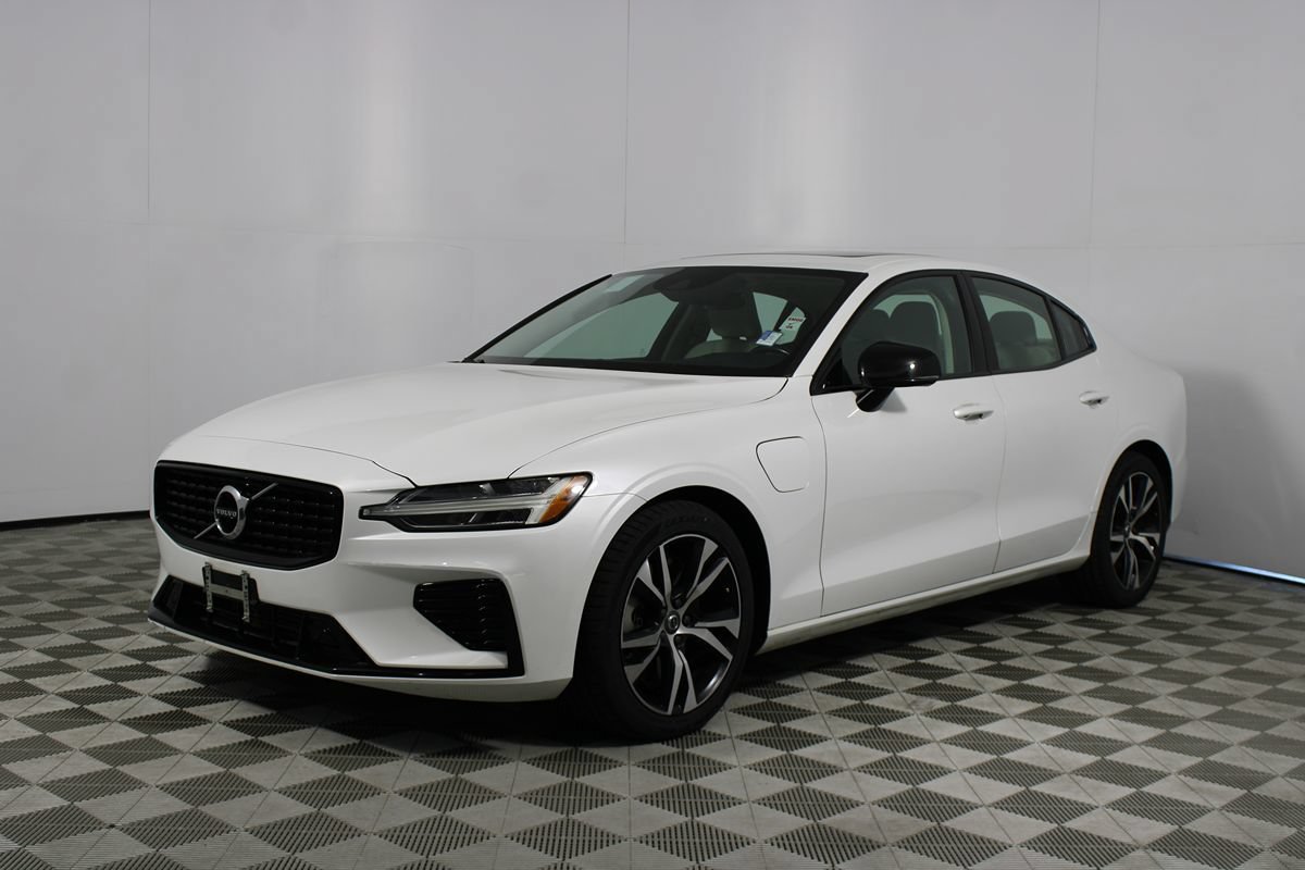 Used 2021 Volvo S60 T8 R-Design Expression AWD/4WD image 5