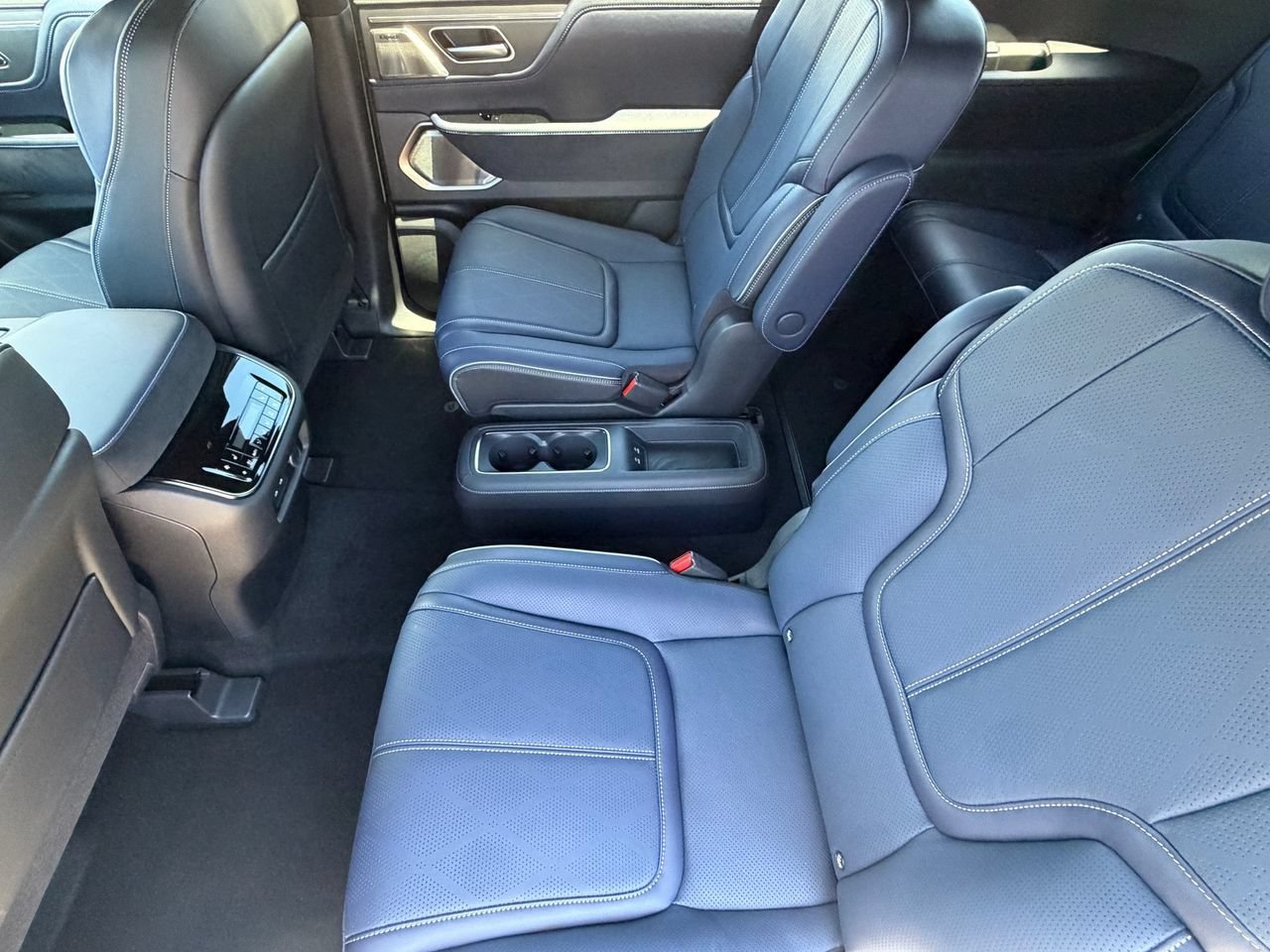 New 2027 INFINITI QX80 Sensory w/ Sport Exterior Package AWD/4WD image 13