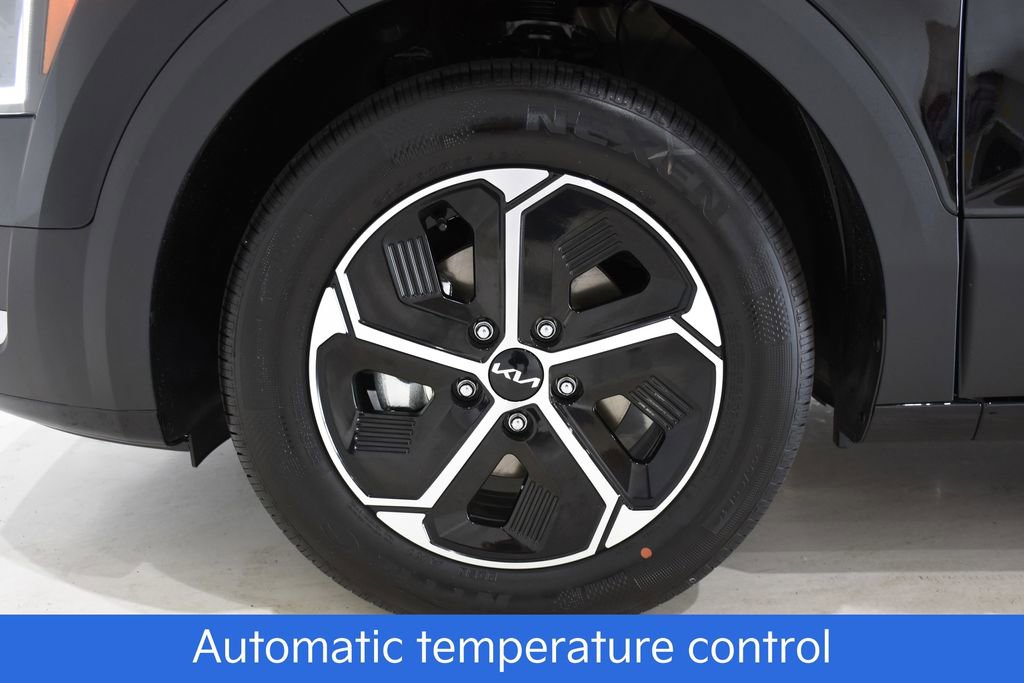 New 2025 Kia Niro EX image 6