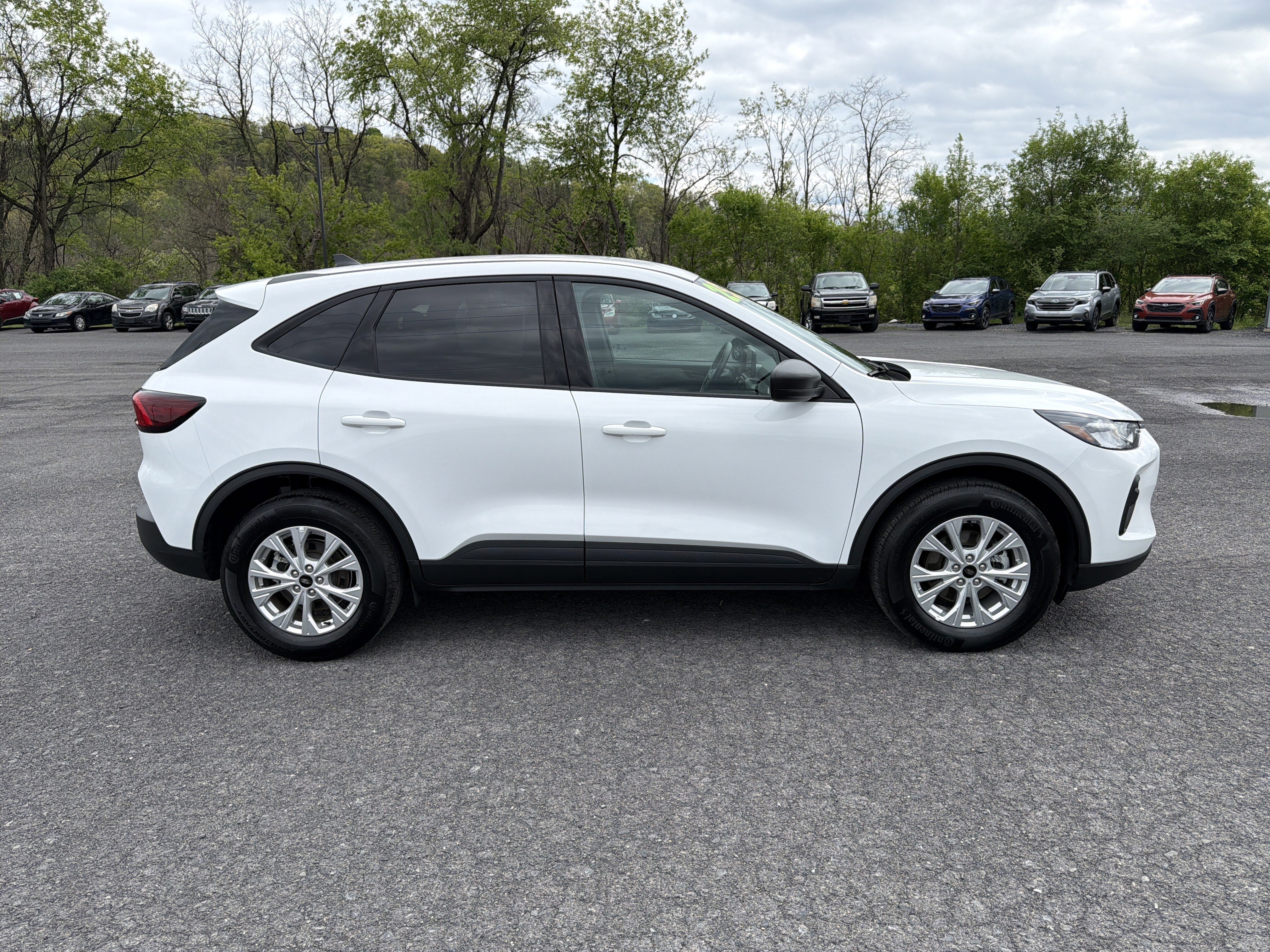 Used 2025 Ford Escape Active AWD/4WD image 25