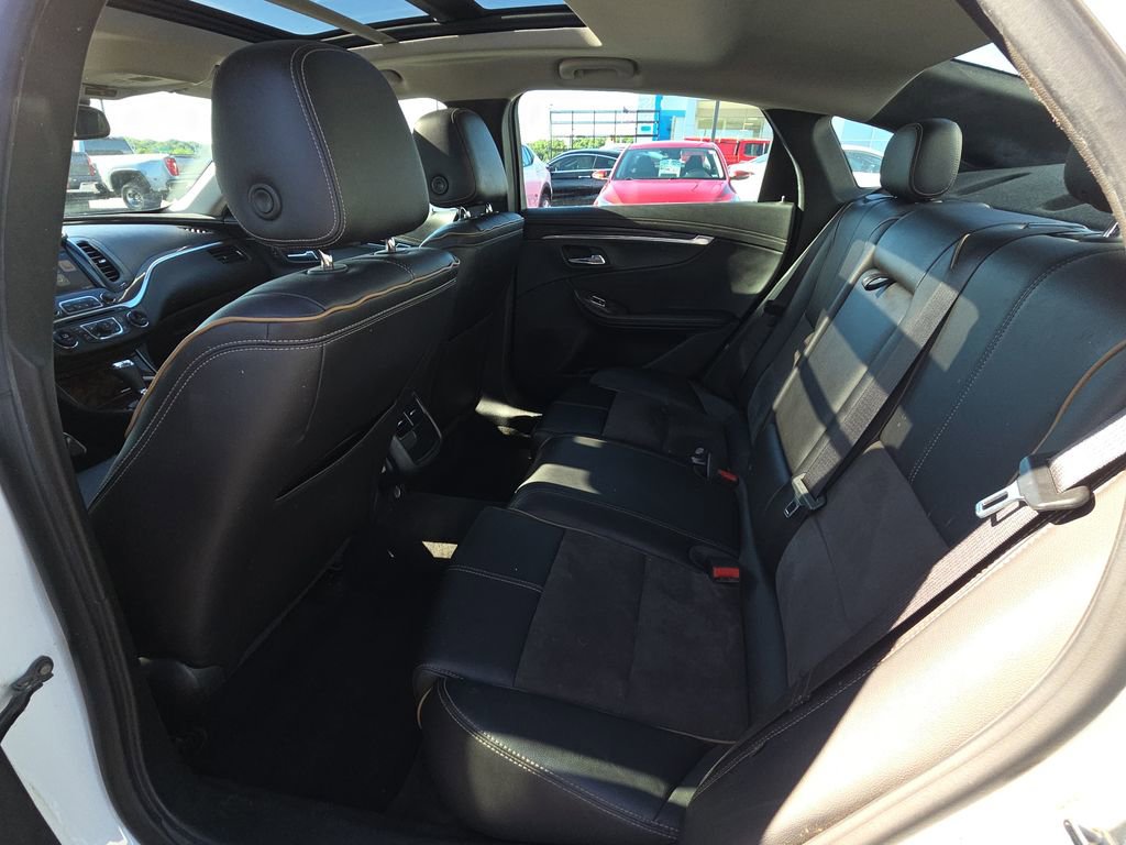 Used 2015 Chevrolet Impala LT w/ Convenience Package FWD image 28