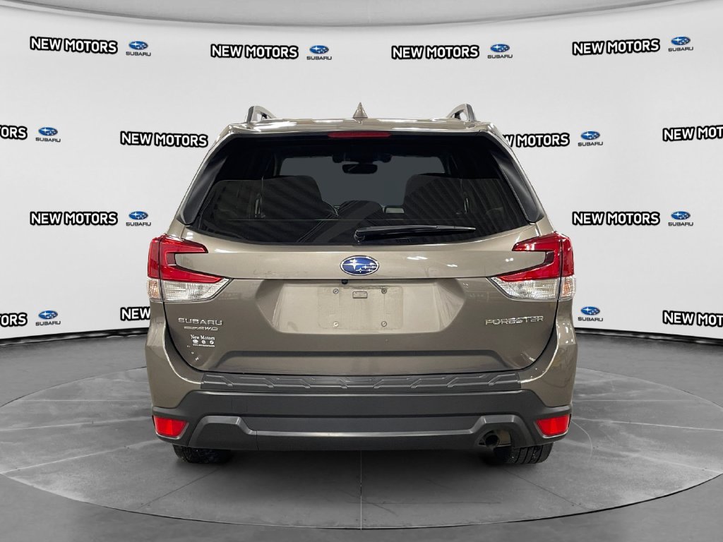 Used 2019 Subaru Forester Premium w/ All-Weather Package AWD/4WD image 4