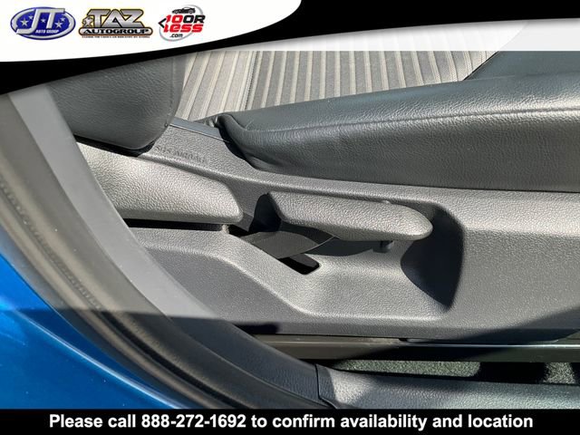 Used 2019 Toyota Camry FWD image 13