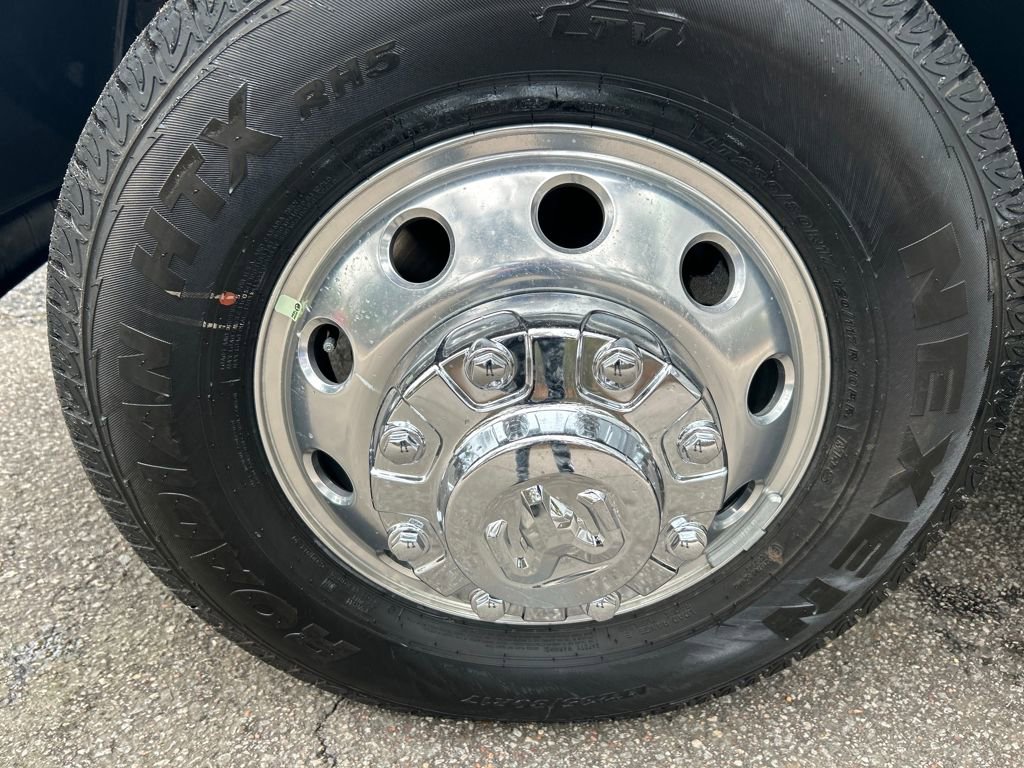 New 2026 RAM 3500 Limited image 10