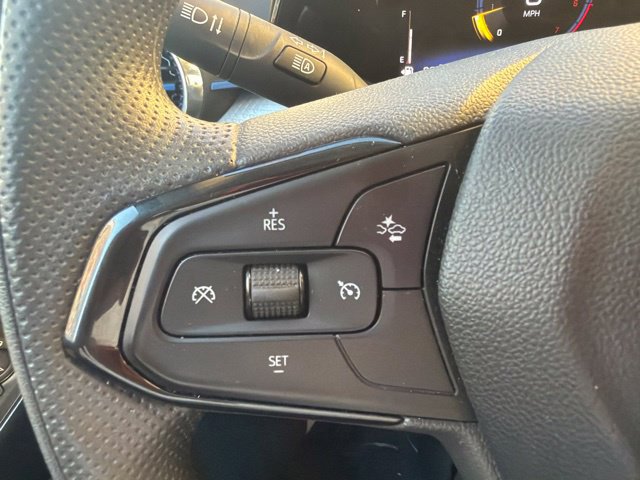 Used 2025 Chevrolet Trax LT FWD image 26