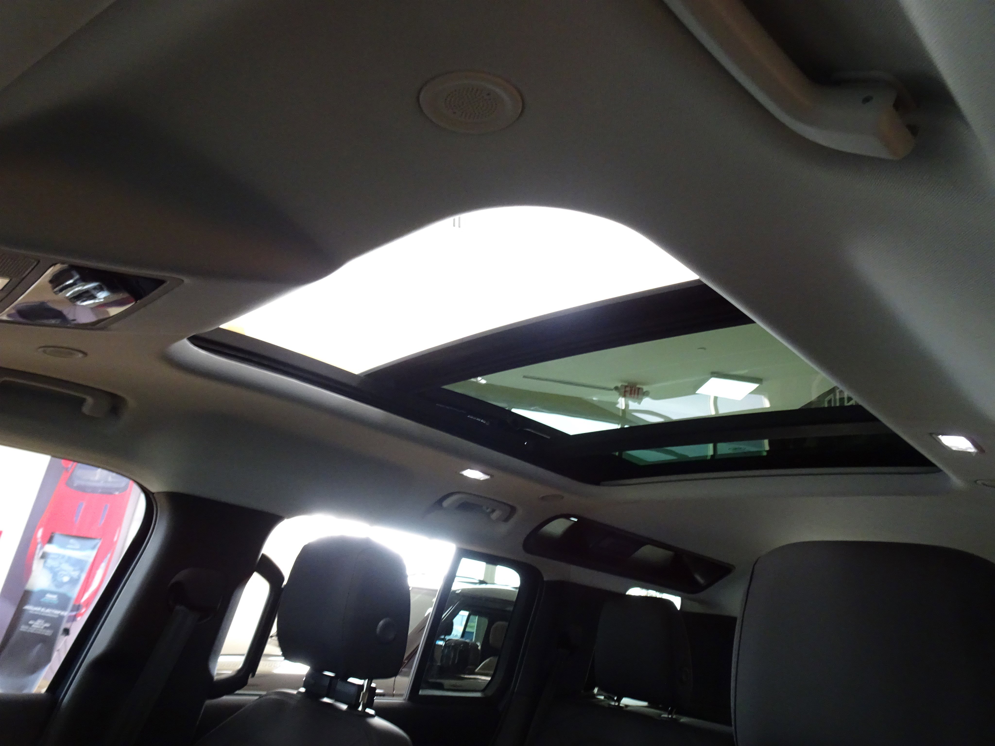 New 2026 Land Rover Defender 110 S image 4