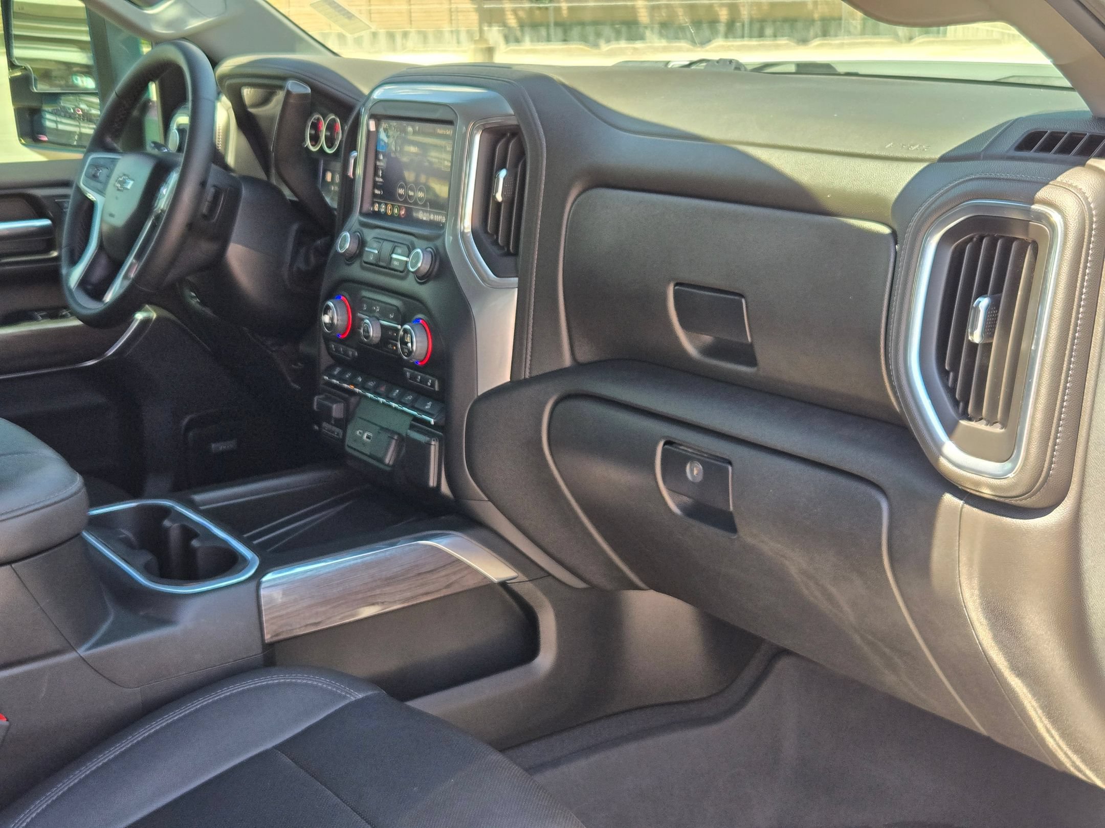 Used 2023 Chevrolet Silverado 2500 LTZ w/ LTZ Plus Package AWD/4WD image 29