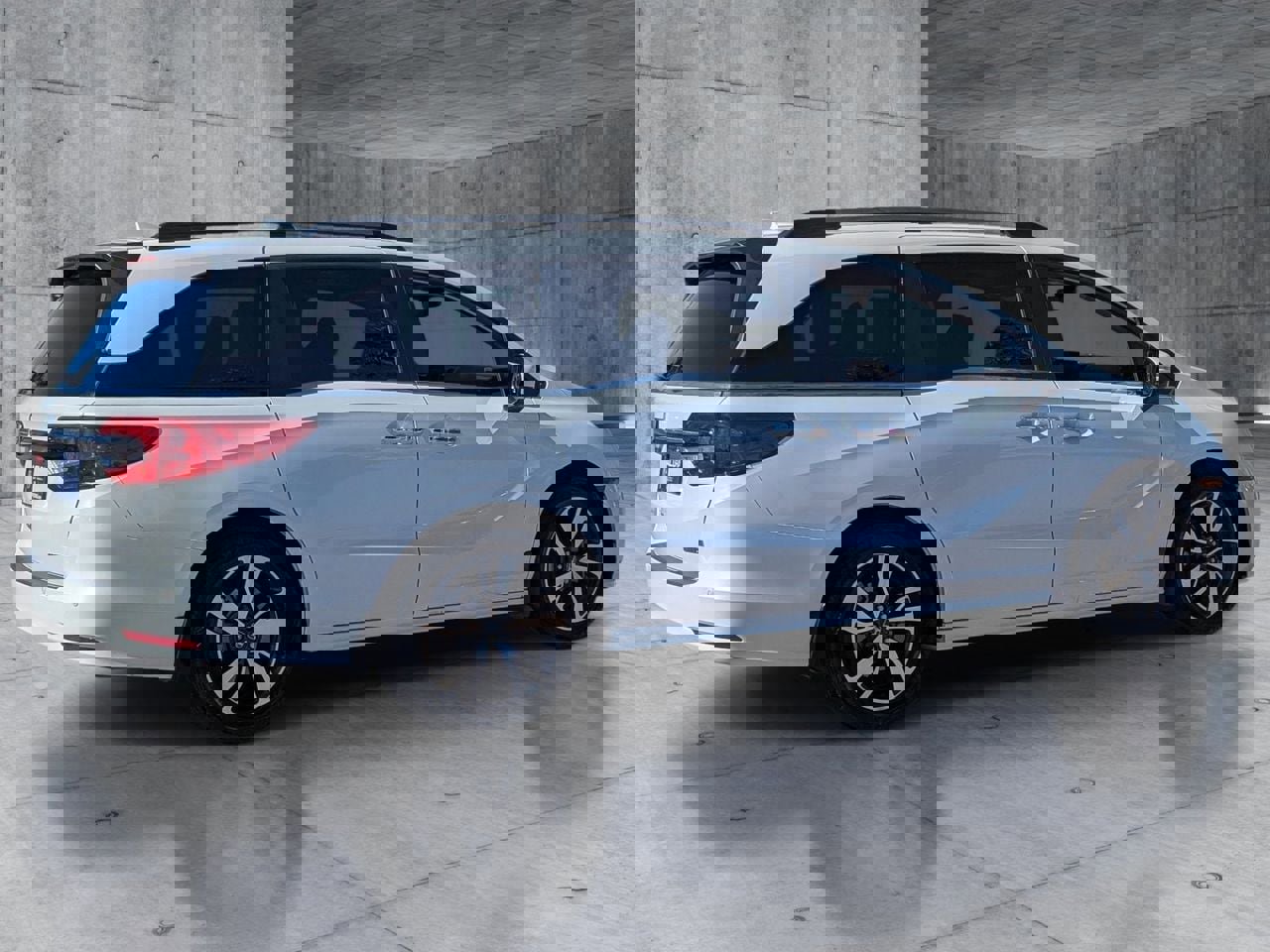 Used 2023 Honda Odyssey Touring image 5