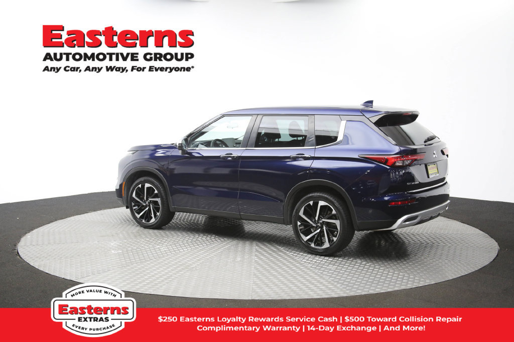 Used 2023 Mitsubishi Outlander SE AWD/4WD image 64