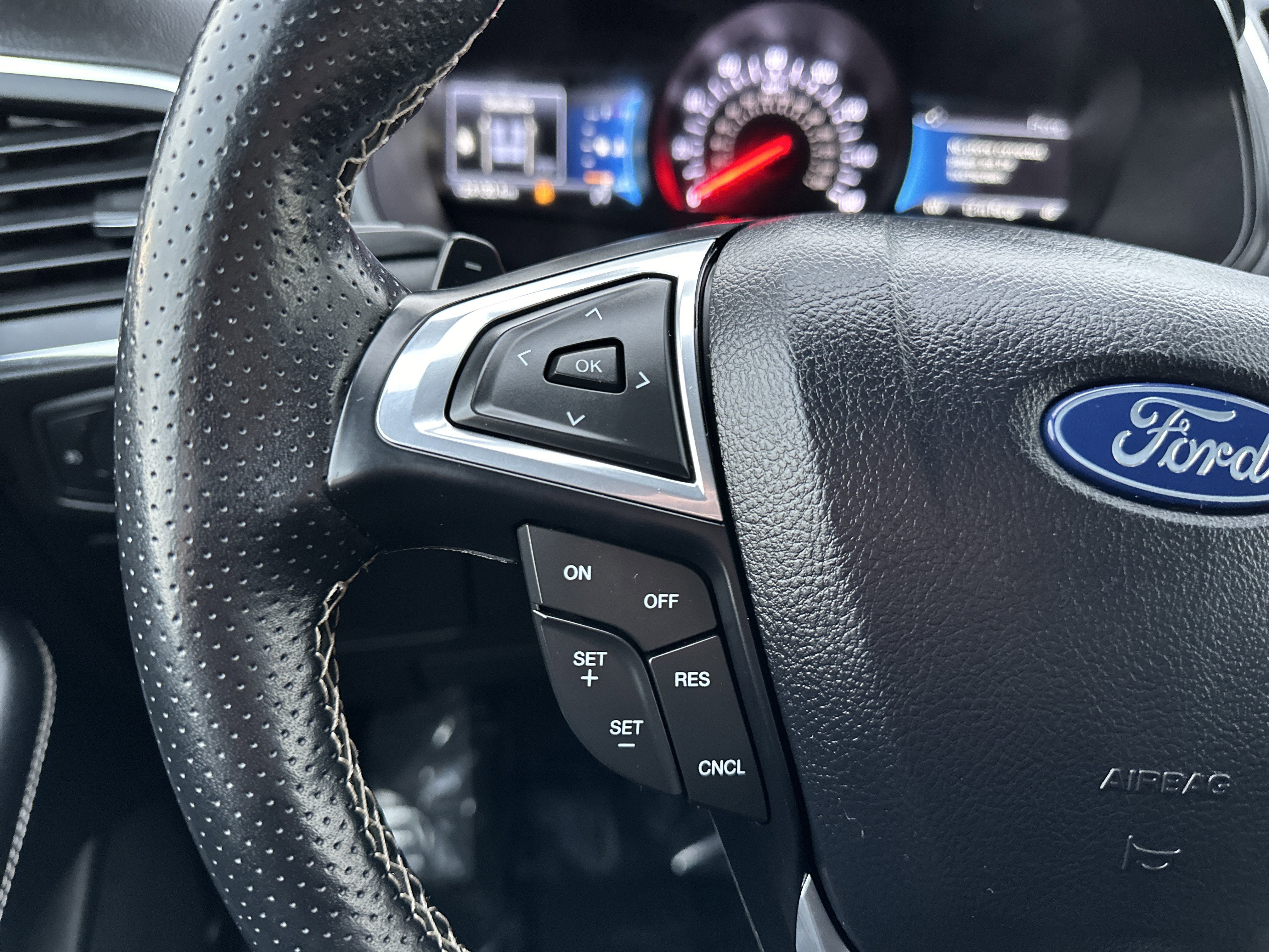 Certified 2022 Ford Edge ST image 16