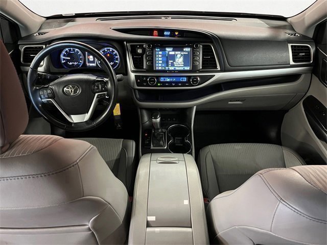 Used 2019 Toyota Highlander Plus image 11