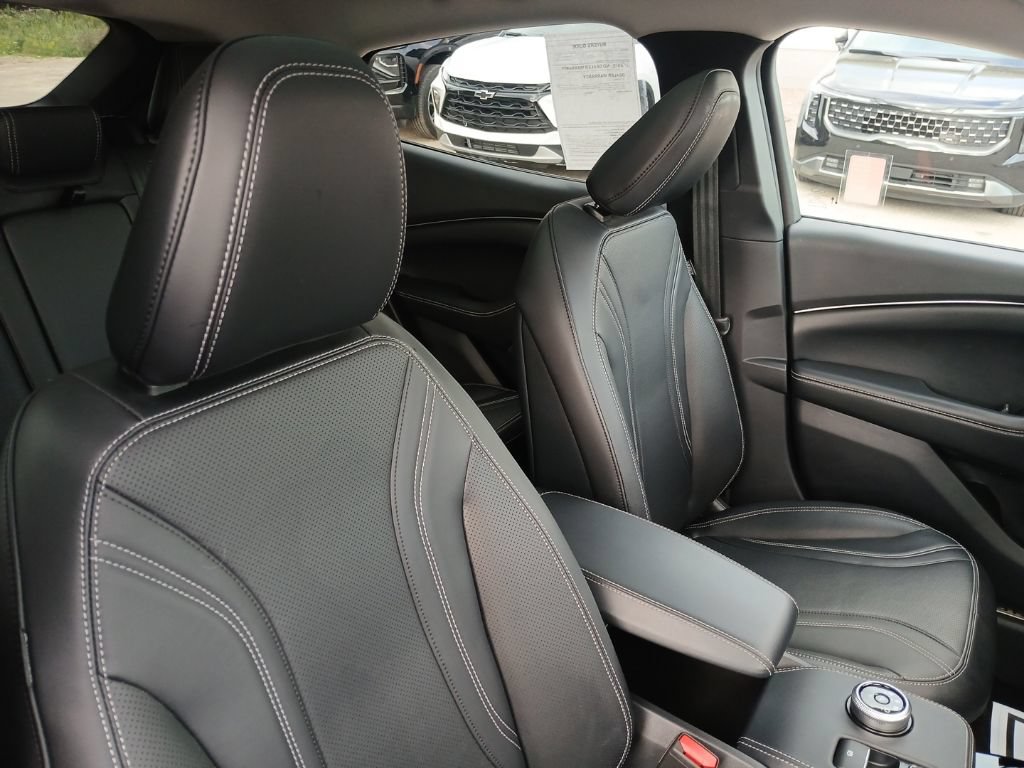 Used 2023 Ford Mustang Mach-E Premium AWD/4WD image 22