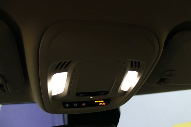Used 2022 Buick Envision Preferred FWD image 22