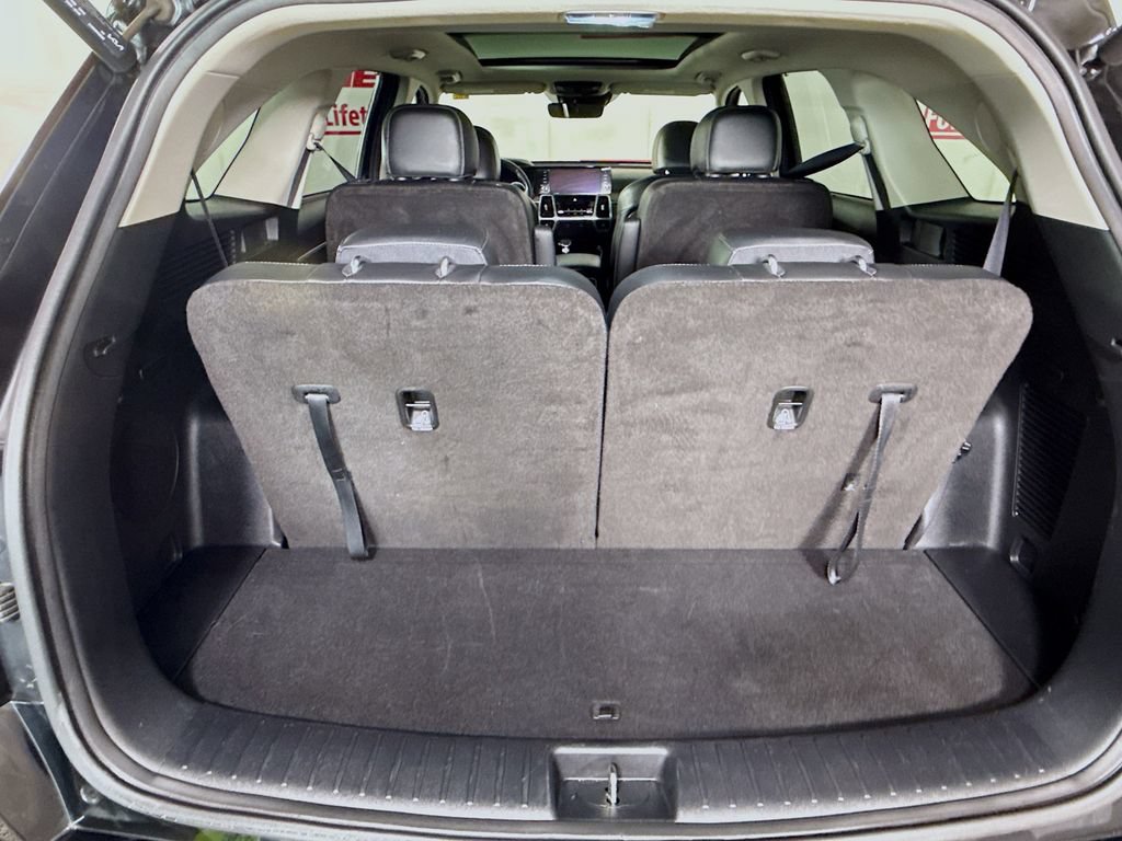 Certified 2023 Kia Sorento SX AWD/4WD image 32