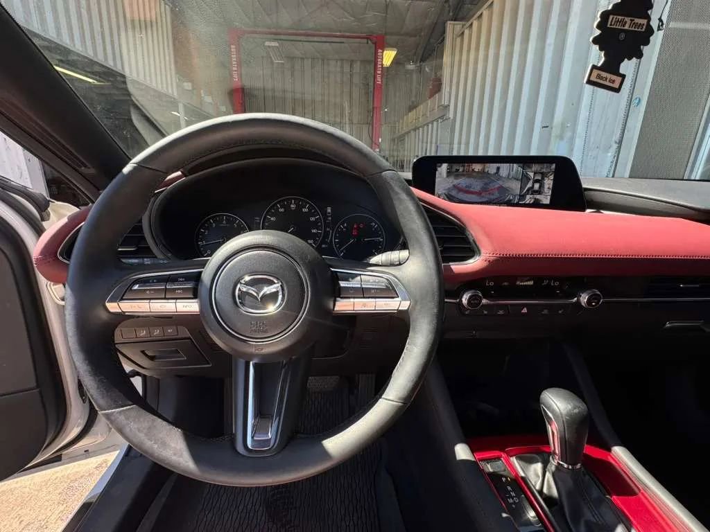 Used 2021 MAZDA MAZDA3 Hatchback w/Premium Plus Pkg AWD/4WD image 16