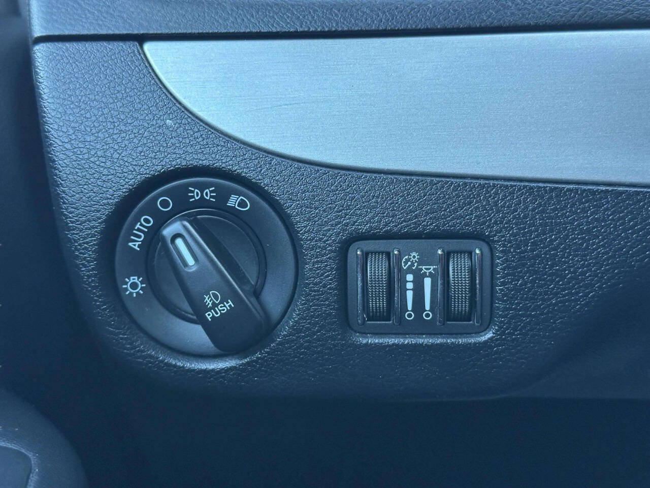 Used 2019 Dodge Grand Caravan GT FWD image 28