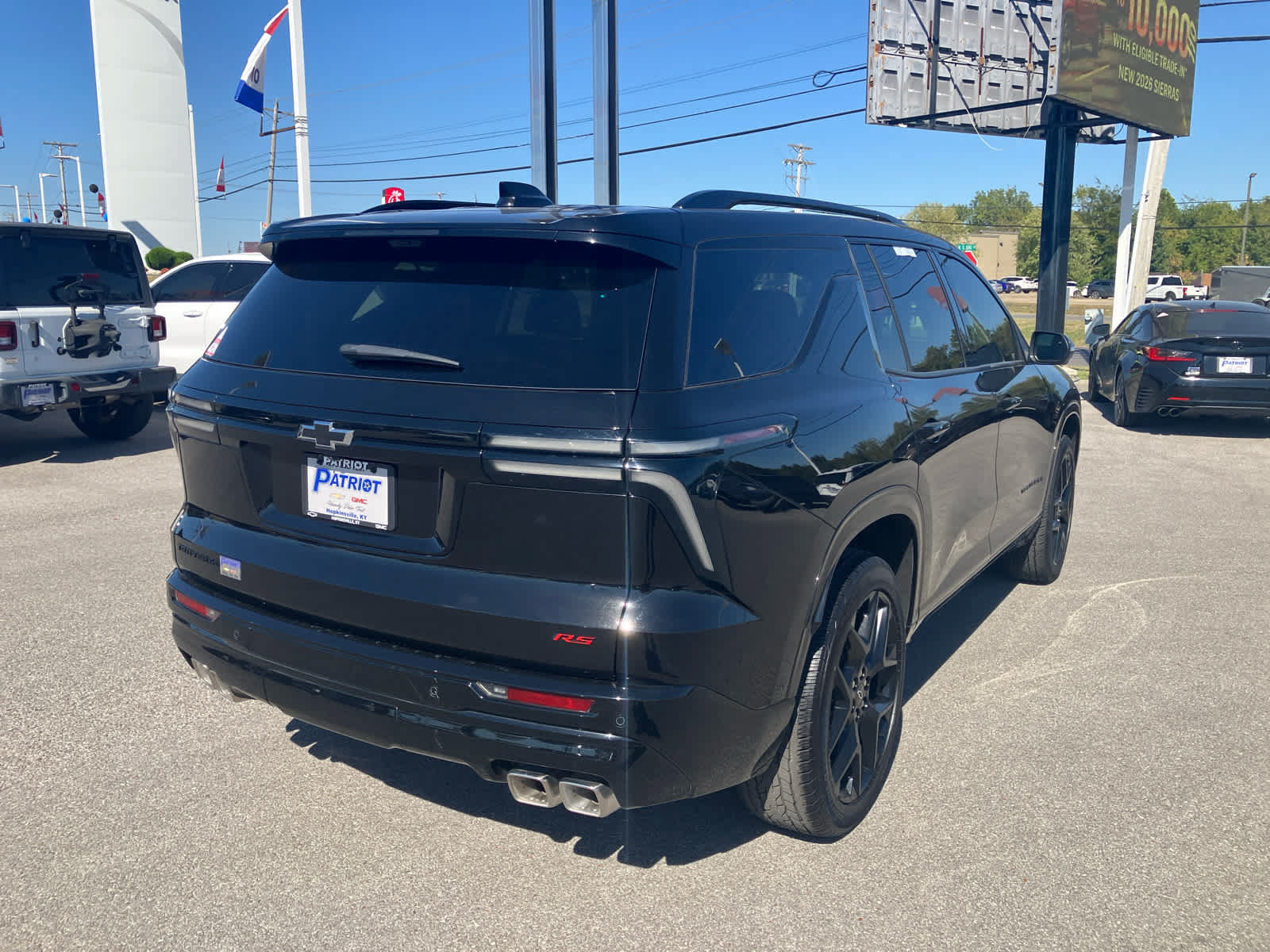 Used 2026 Chevrolet Traverse RS w/ LPO, Floor Liner Package FWD image 6