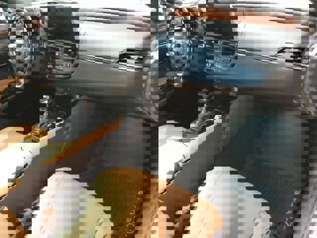 Certified 2023 Lexus ES 350 w/ Premium Package image 25