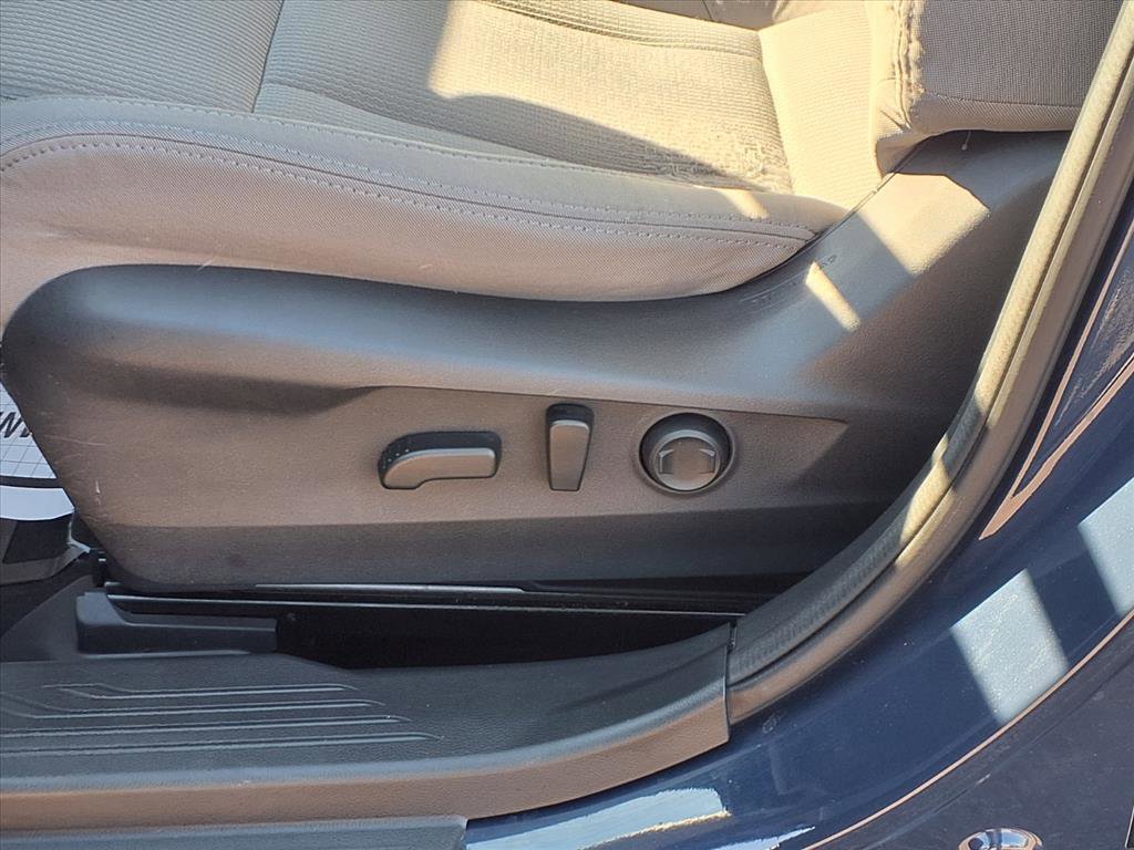 Used 2024 Subaru Legacy Premium image 12