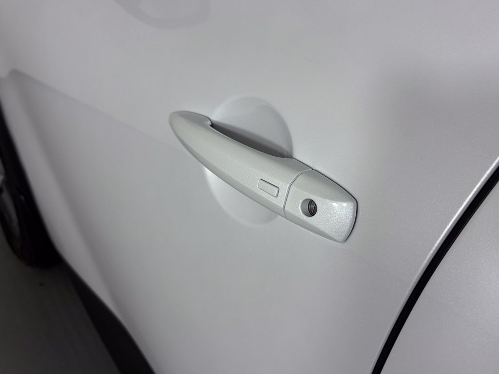 New 2026 Nissan Pathfinder SL FWD image 12