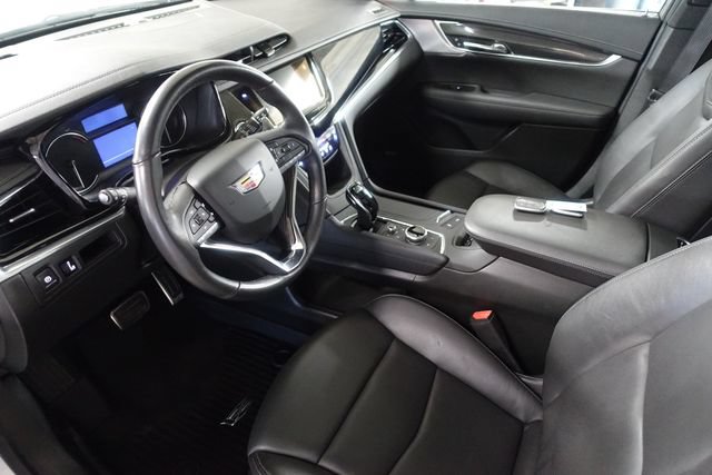 Used 2024 Cadillac XT6 Sport w/ LPO, Floor Liner Package AWD/4WD image 10