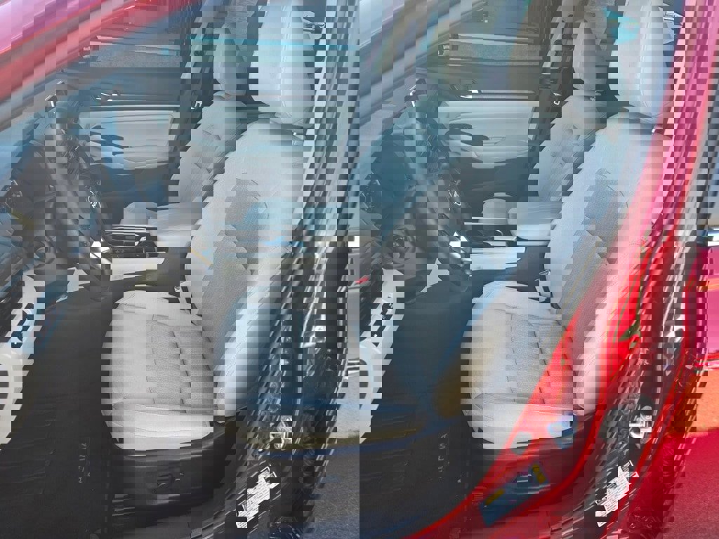 Used 2024 Nissan Altima 2.5 SV image 7