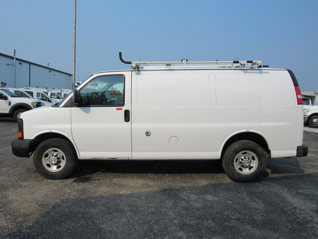 Used 2015 Chevrolet Express 2500 RWD image 5
